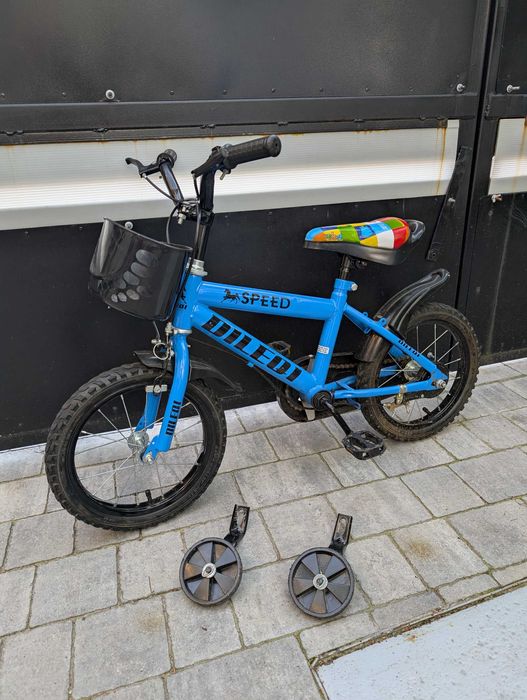 Vând bicicleta copii roti 14 și roti ajutătoare