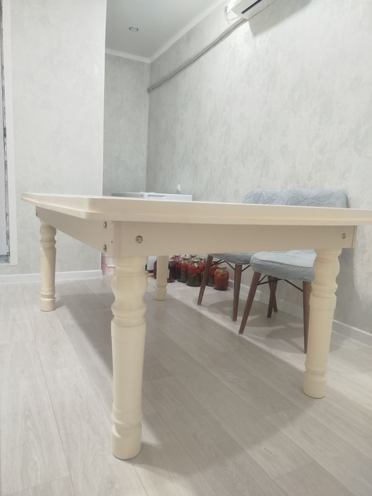 Стол сатылады...