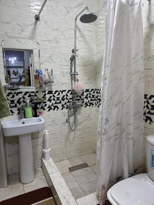 Продам свою 3-х комнатную квартиру с евроремонтом