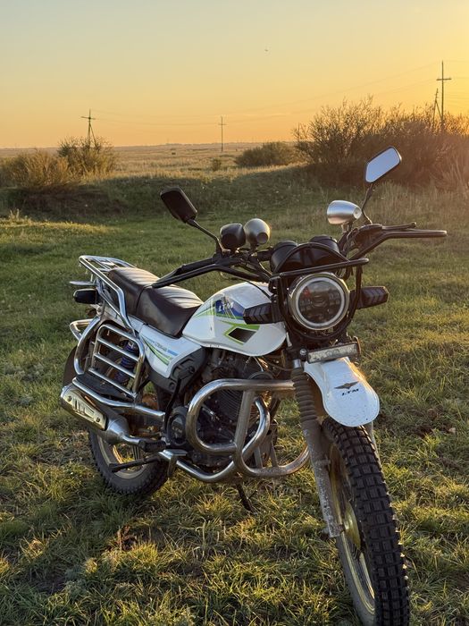 Мотоцикл Ltm m9 200 куб