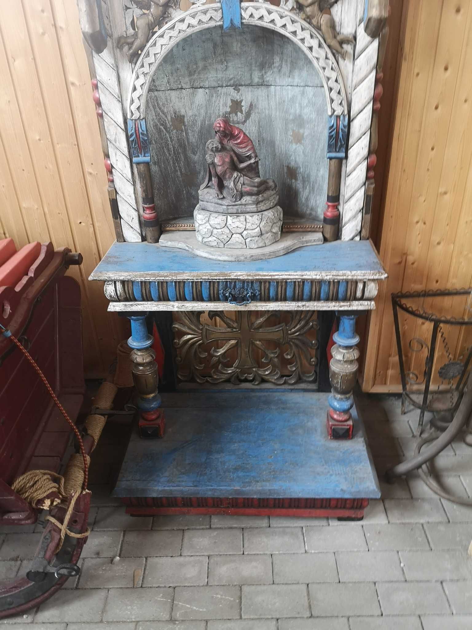 Altar vechi de casa