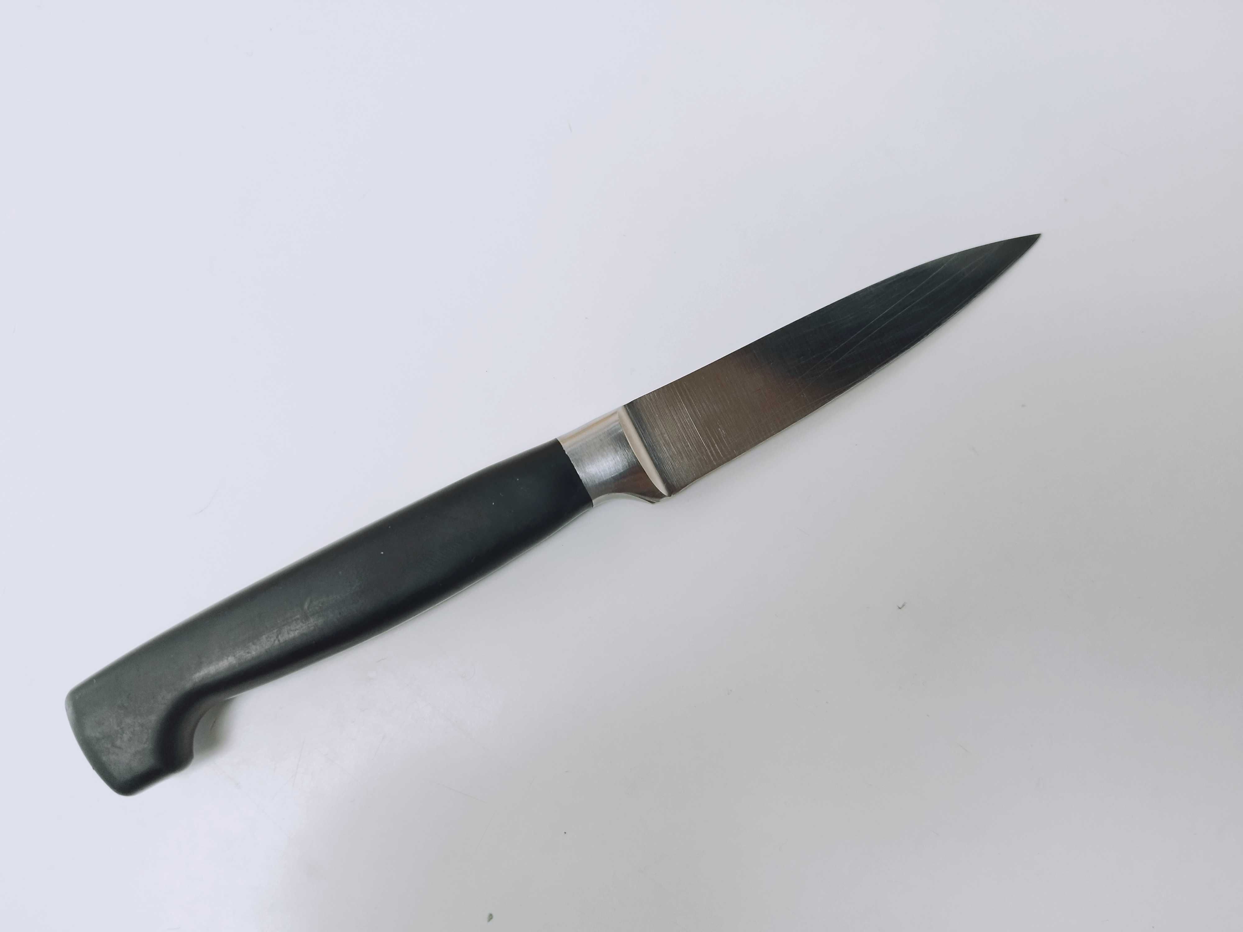 Cutit Zwilling pentru decojit legume
