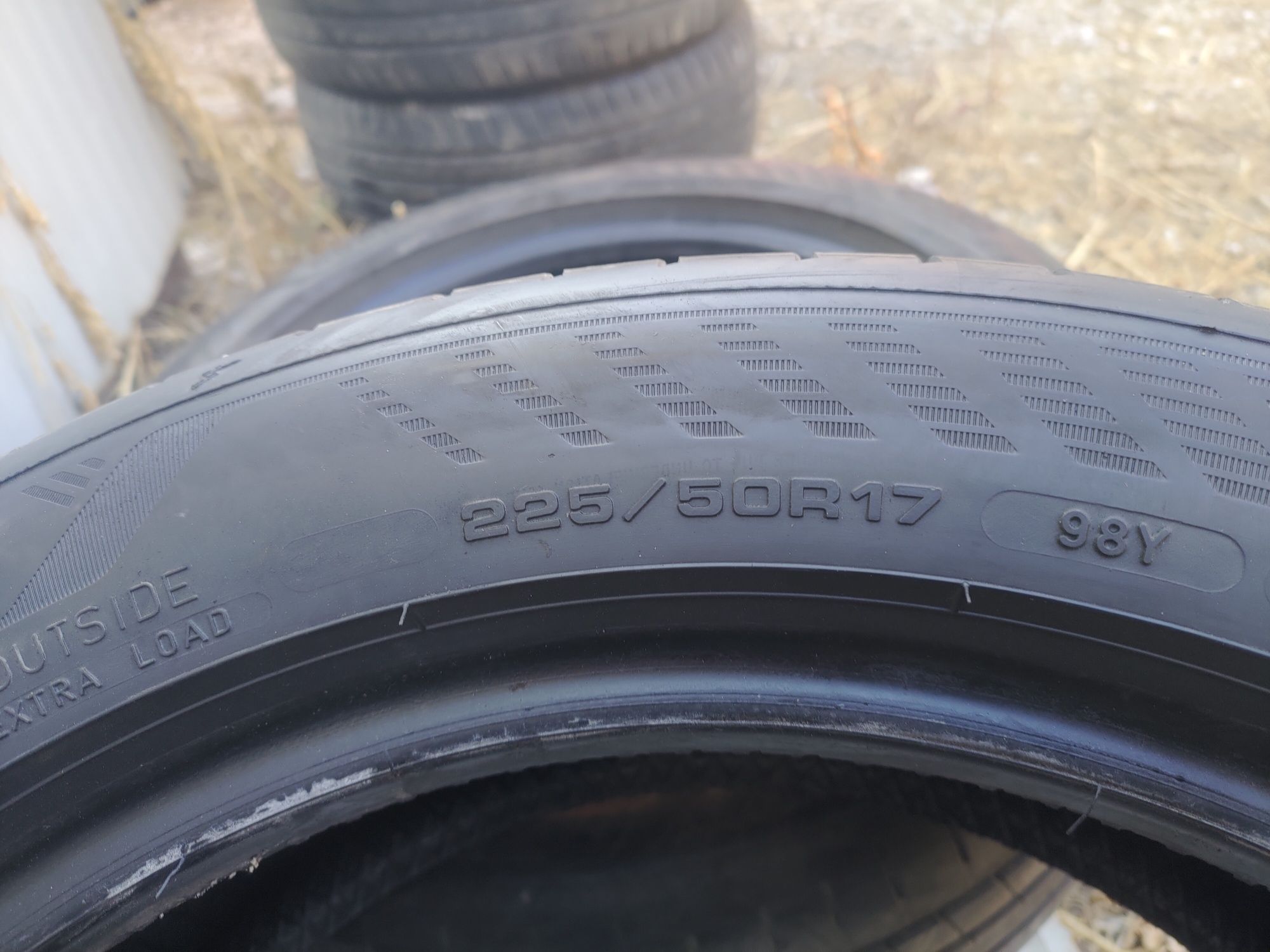 225/50/17 goodyear