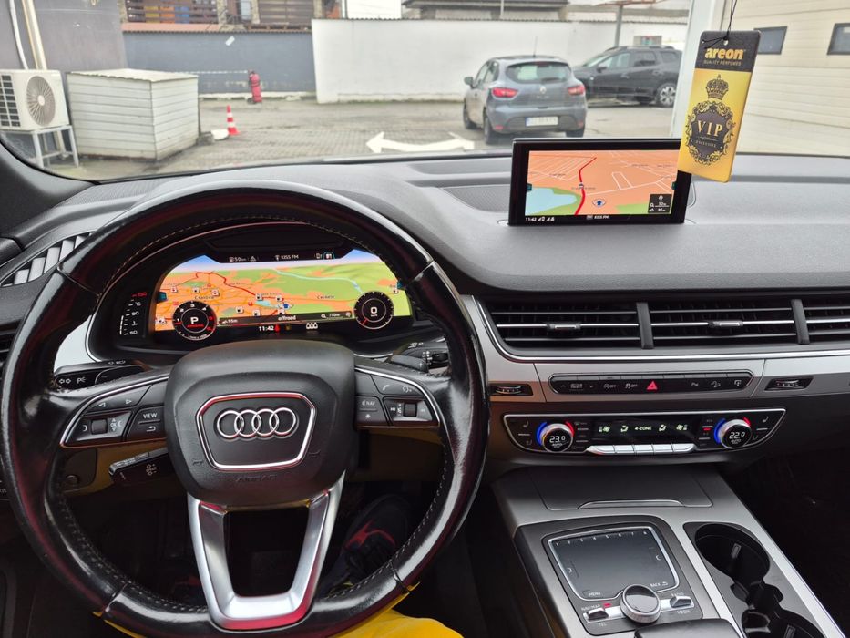 Audi Q7 pachet S-line