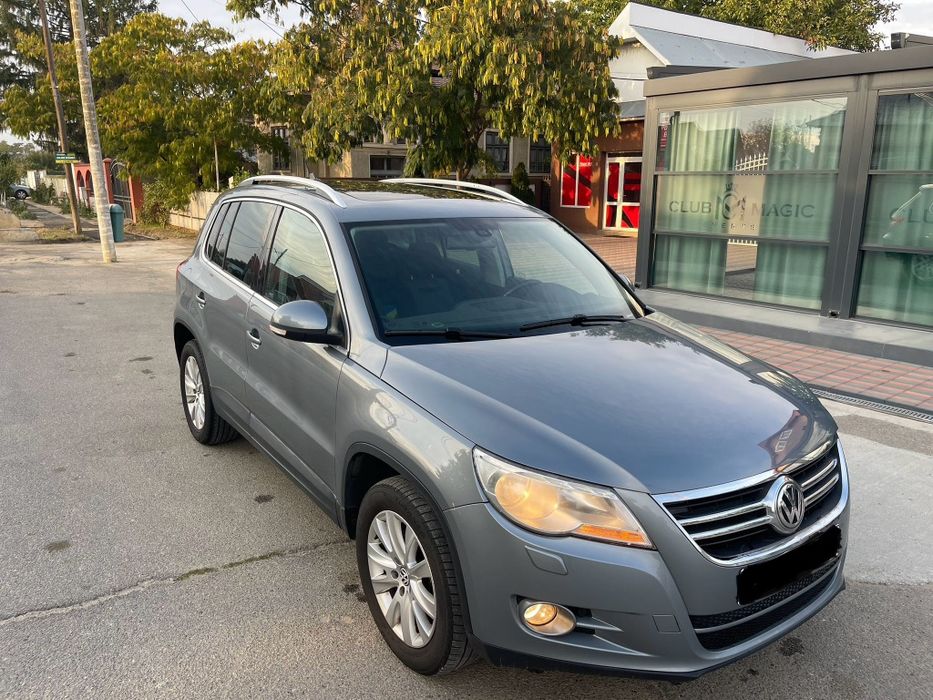 VW Tiguan 4x4 Automat panoramic/navi-import recent