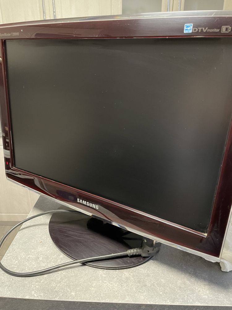 Samsung 20” T200HD - TV тунер