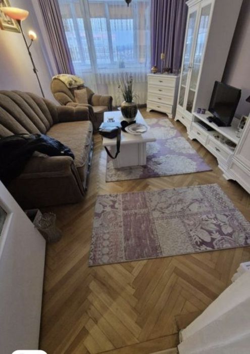 Vand apartament 2 camere confort 1 sporit,etaj intermediar,Piata Garii