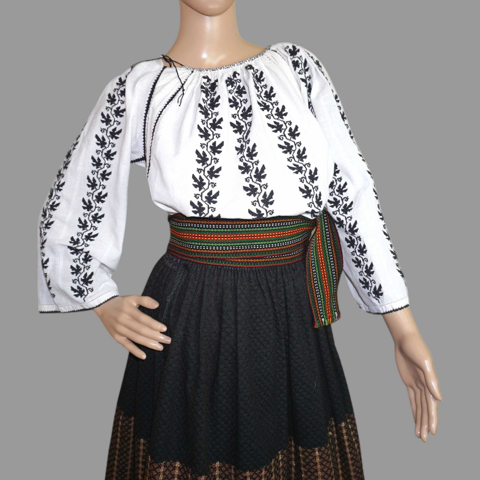 Costum popular vechi cu valnic, port popular oltenesc 36-38