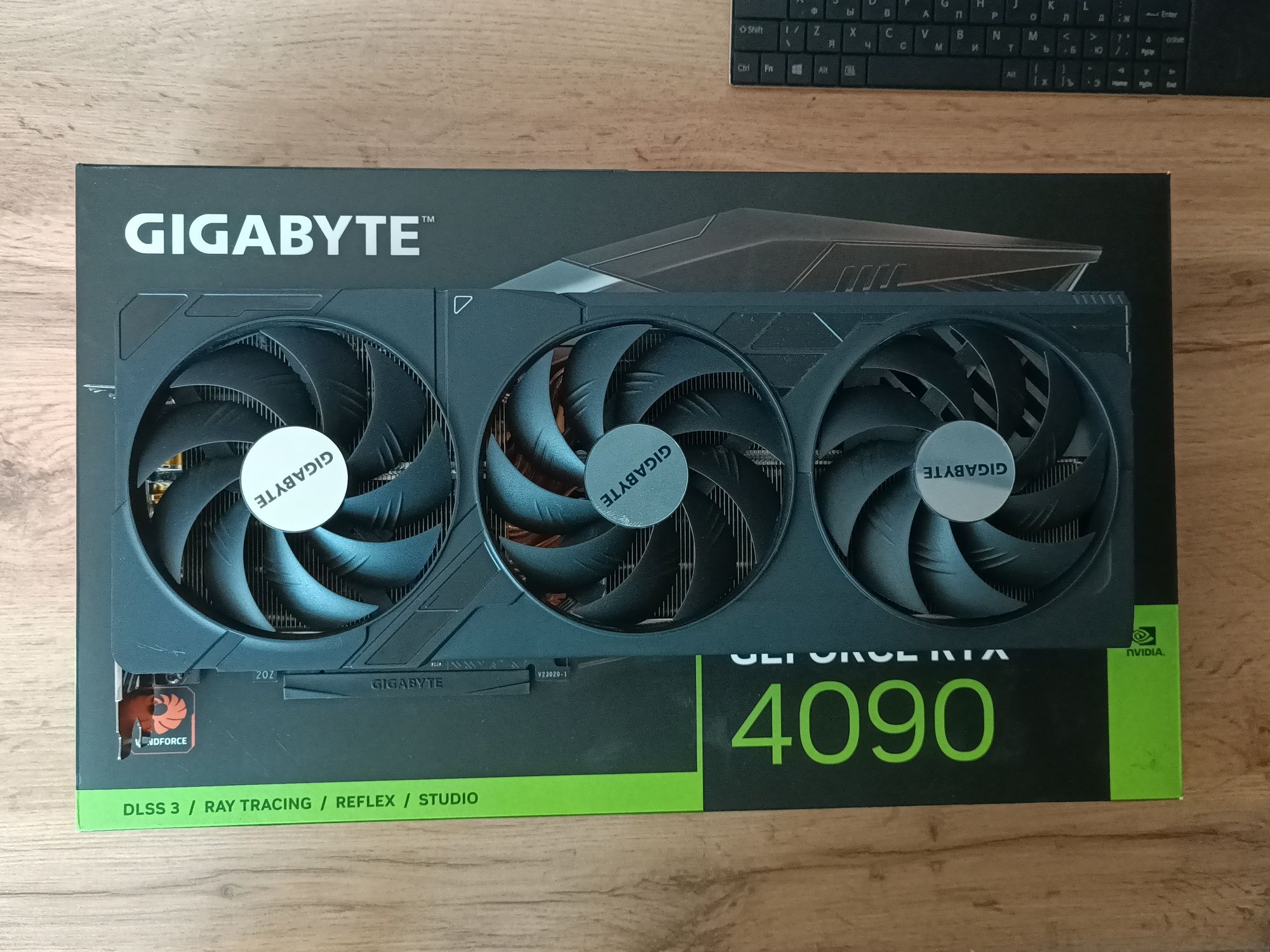RTX4090 от gigabyte
