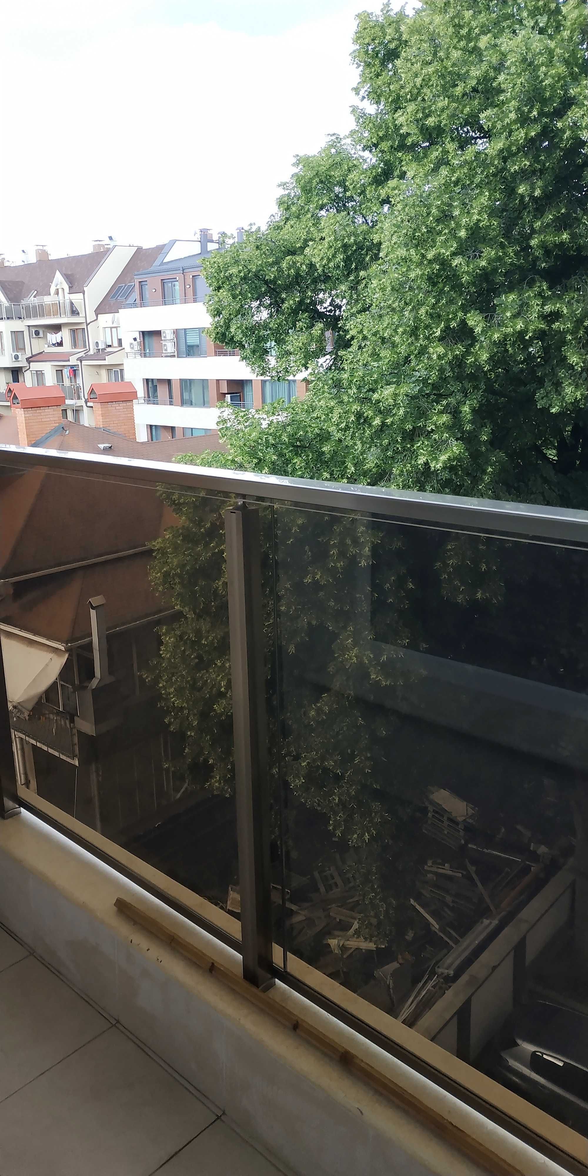 Продавам многостаен апартамент, центр, метро Опълченска