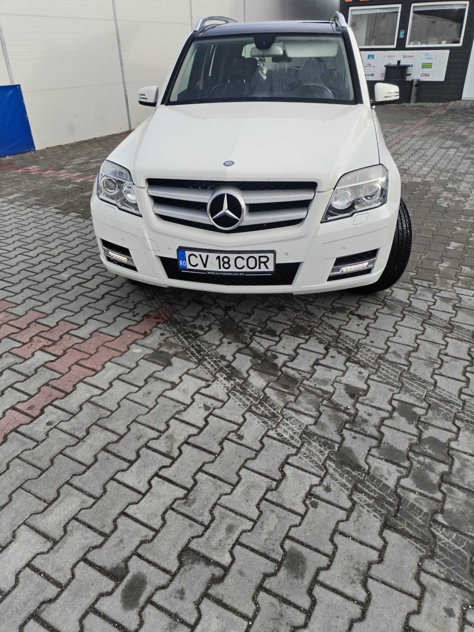 Vând Mercedes Benz  GLk