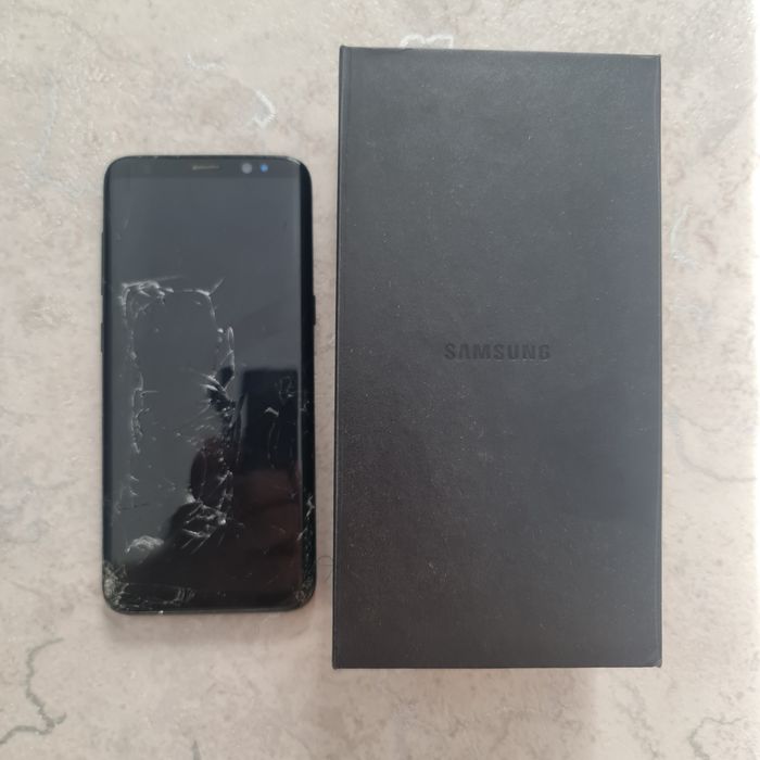Продам Samsung S9