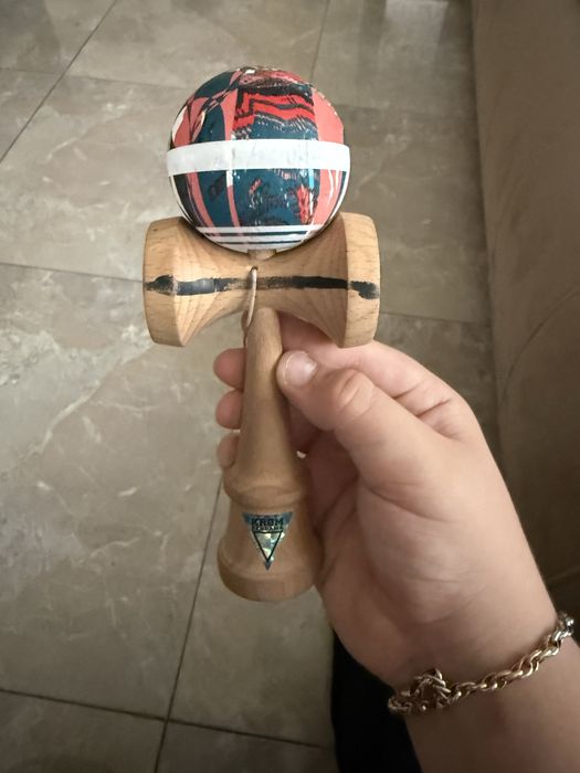 Kendama pro model noia 4 luata de la H2O