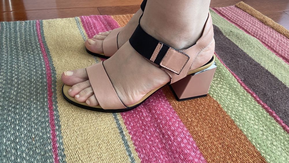 Sandale noi de vară cu toc