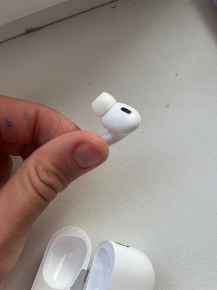 Airpods 2 pro type-C/Wireless charging белый