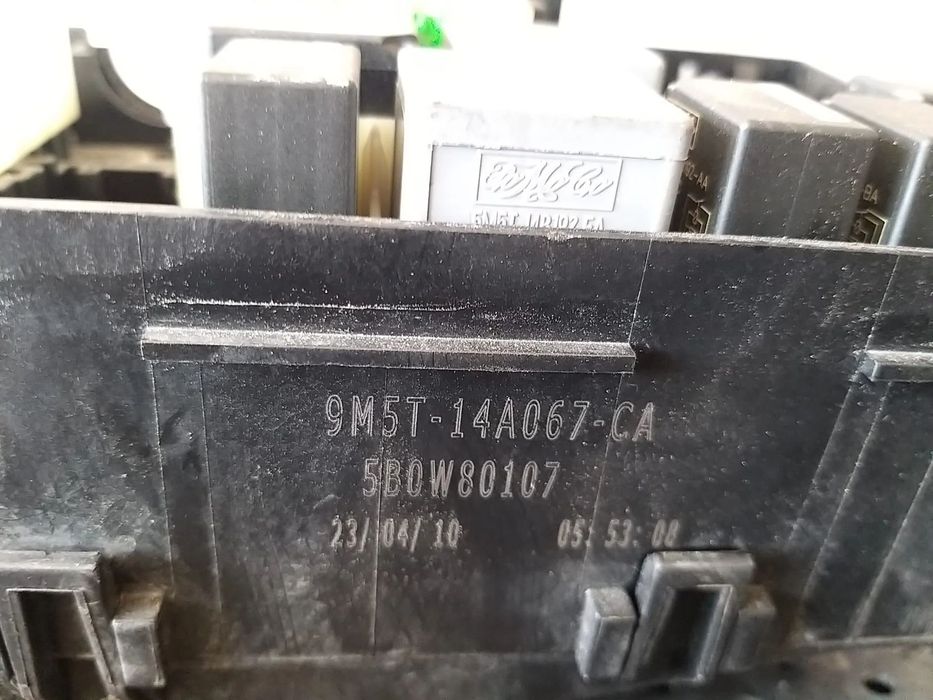 Panou sigurante borna baterie 2.0 tdci ford kuga 1 9m5t14a067ca 5b0w80107 av4114k733