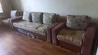 Продаю диван в очень хорошем состоянии  обшитый везде