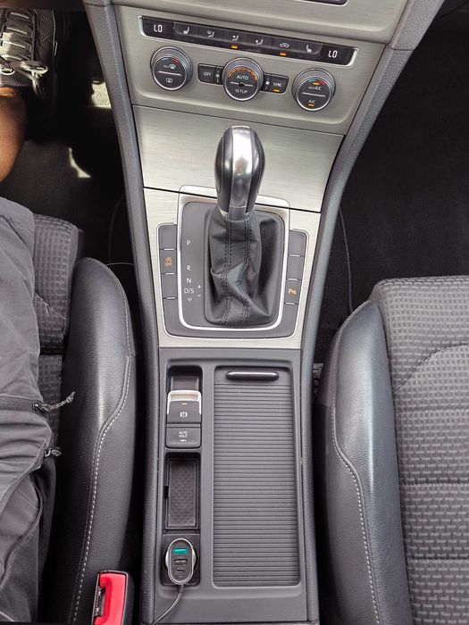 Volkswagen Golf 2.0 TDI (150cp), DSG, 2014