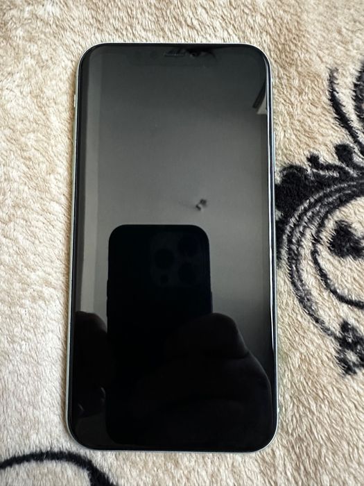 Vând iphone 11 ca nou