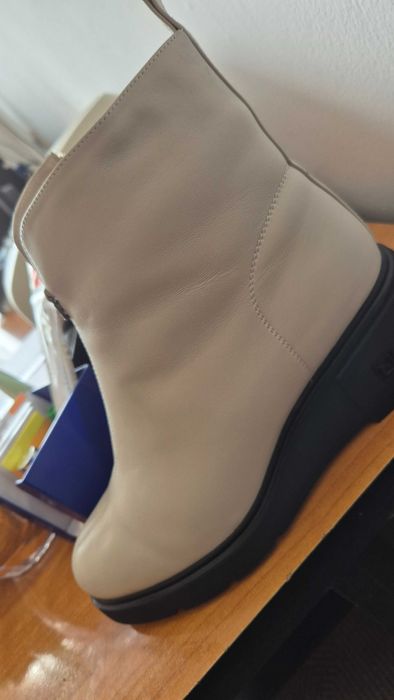 Продается сапоги