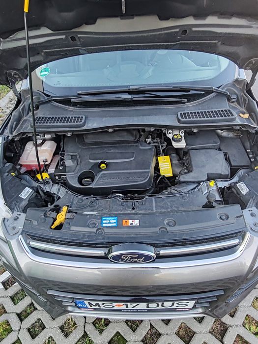 Vând Ford Kuga 4×4 ,2000 Diesel , Automată ,163 cp