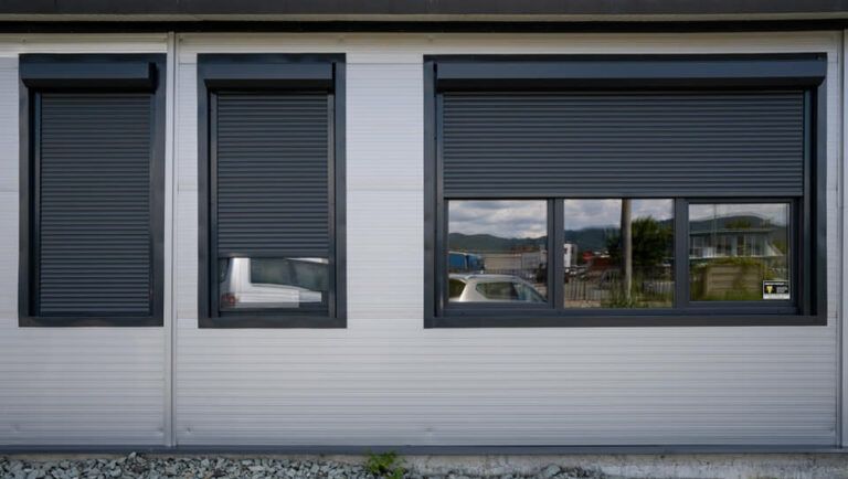 Rulourii exterioare Profi