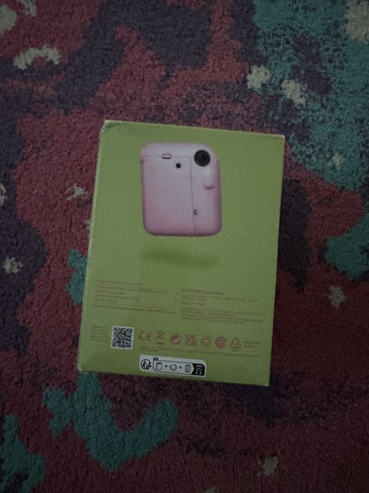 Aparatul foto instant Fujifilm Instax Mini 12 Sigilat