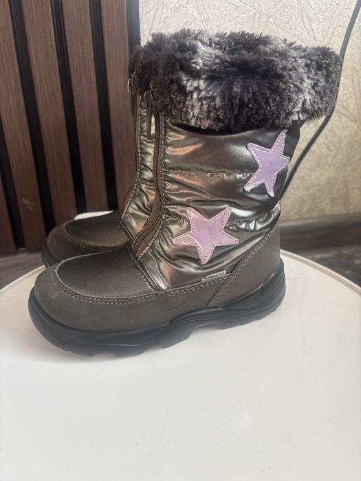 Продам сапожки на девочку