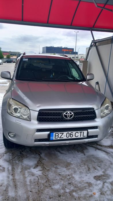 Vând Toyota rav4 2.2 diesel ,autoutilitară