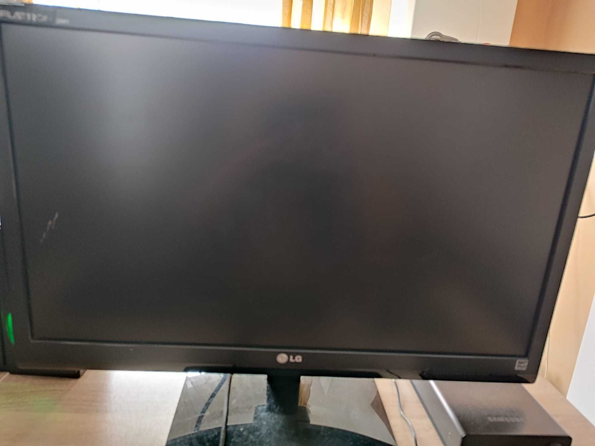 Monitor LED LG Flatron E2441T, 24 inci Full HD