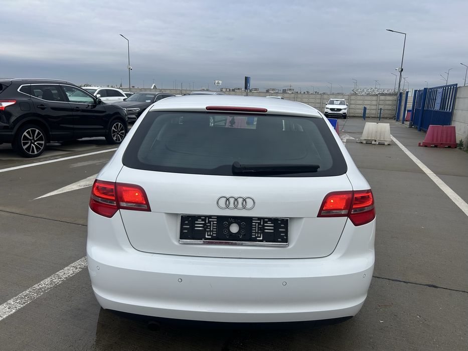 Audi a3 1.6 tdi 105 cp, an fabr 2010, euro5, interior s-line