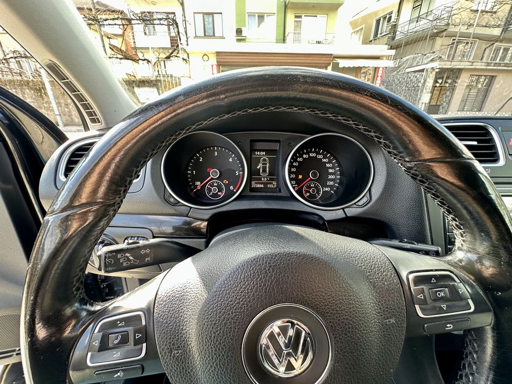 Volkswagen Golf VI