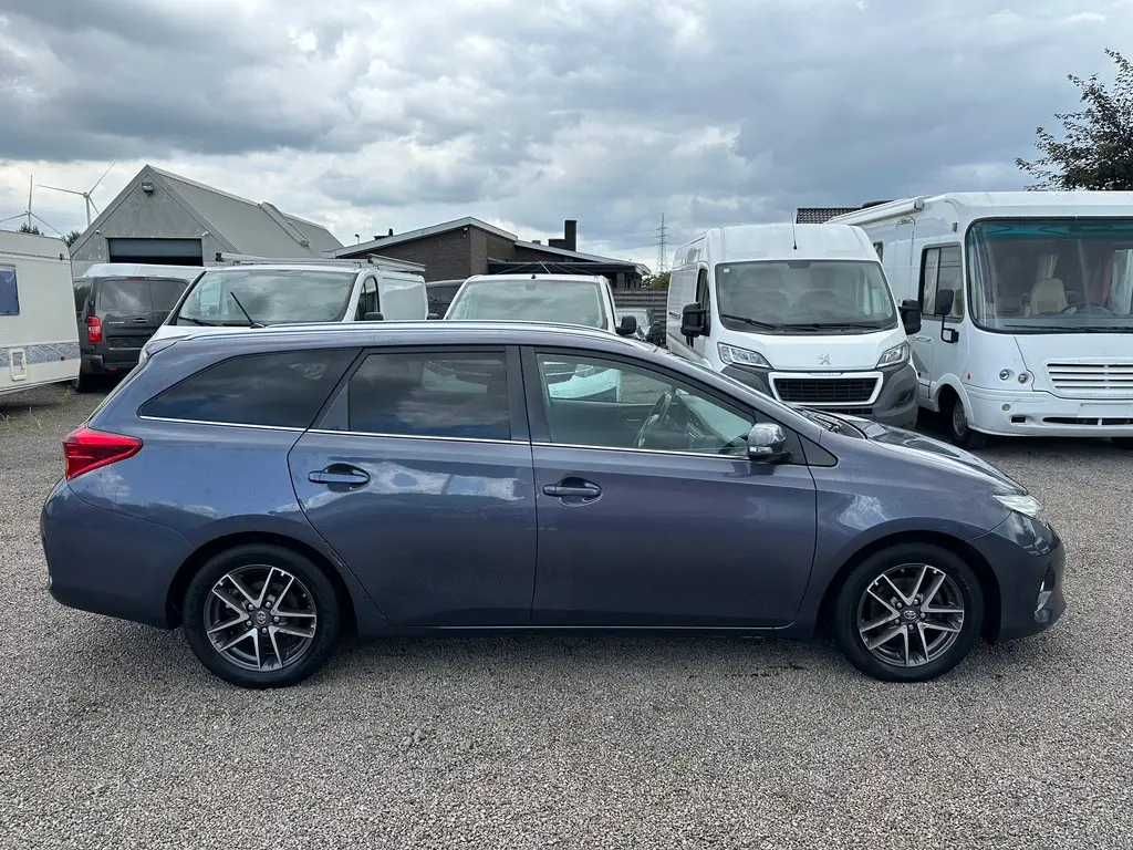 Toyota - Auris - 2015 1.4 D 90 кс. Каско