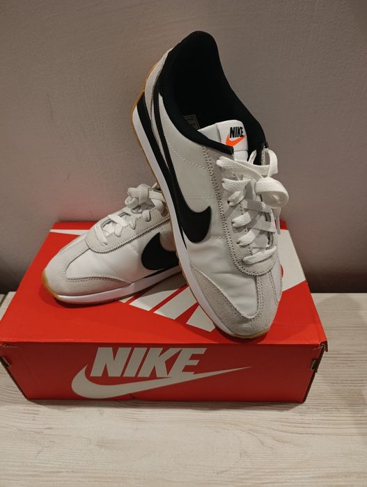 Nike Pacific Nr 41 - 26 cm - alb