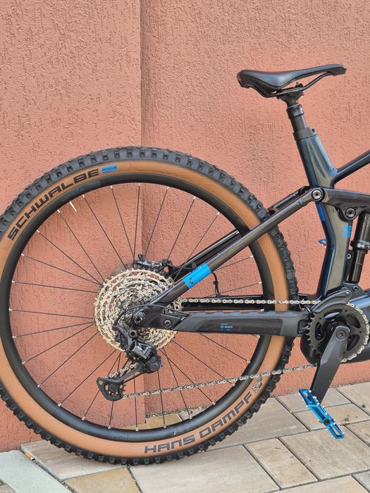 Bicicleta electrica carbon Cube emtb