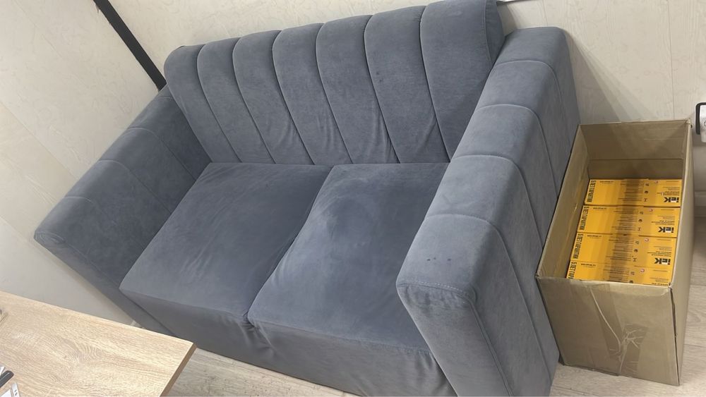 Продам диван Б/У