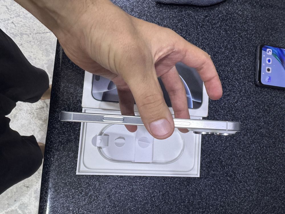 iphone 16 pro max pamit 256g holati ideal karopka dak bor