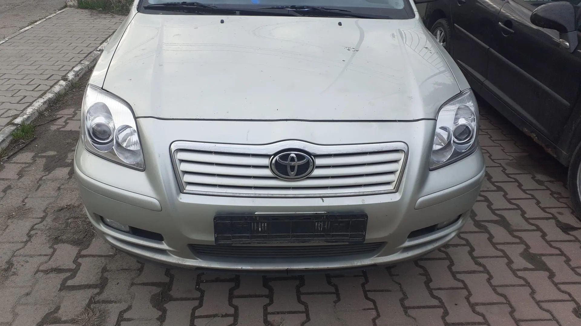 Planetara stanga Toyota Avensis