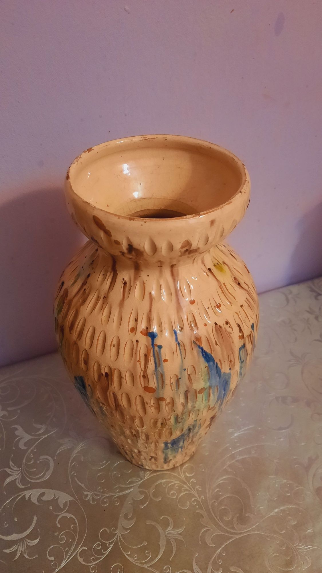 Urnă din ceramică