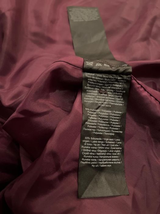 Jacheta Comma noua cu etichete