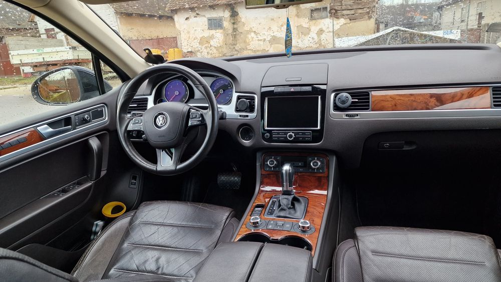 Vw Touareg 3.0 TDI V6 240 CP CASA