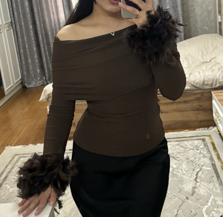 Кофточка шоколадного оттенка