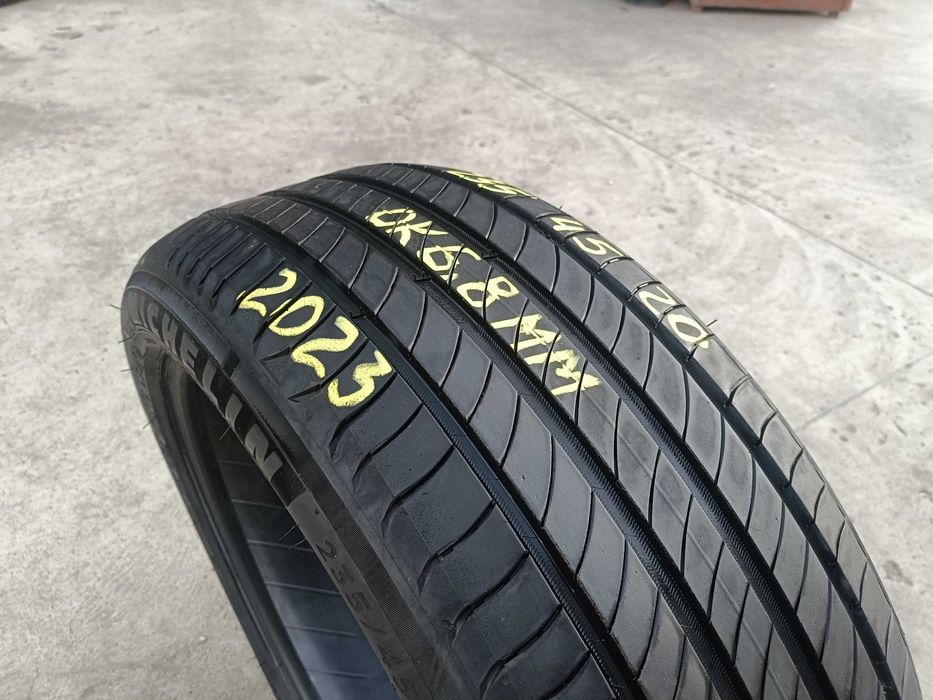 O anvelopa de vara 235 45 20 michelin primacy 4 dot 2023