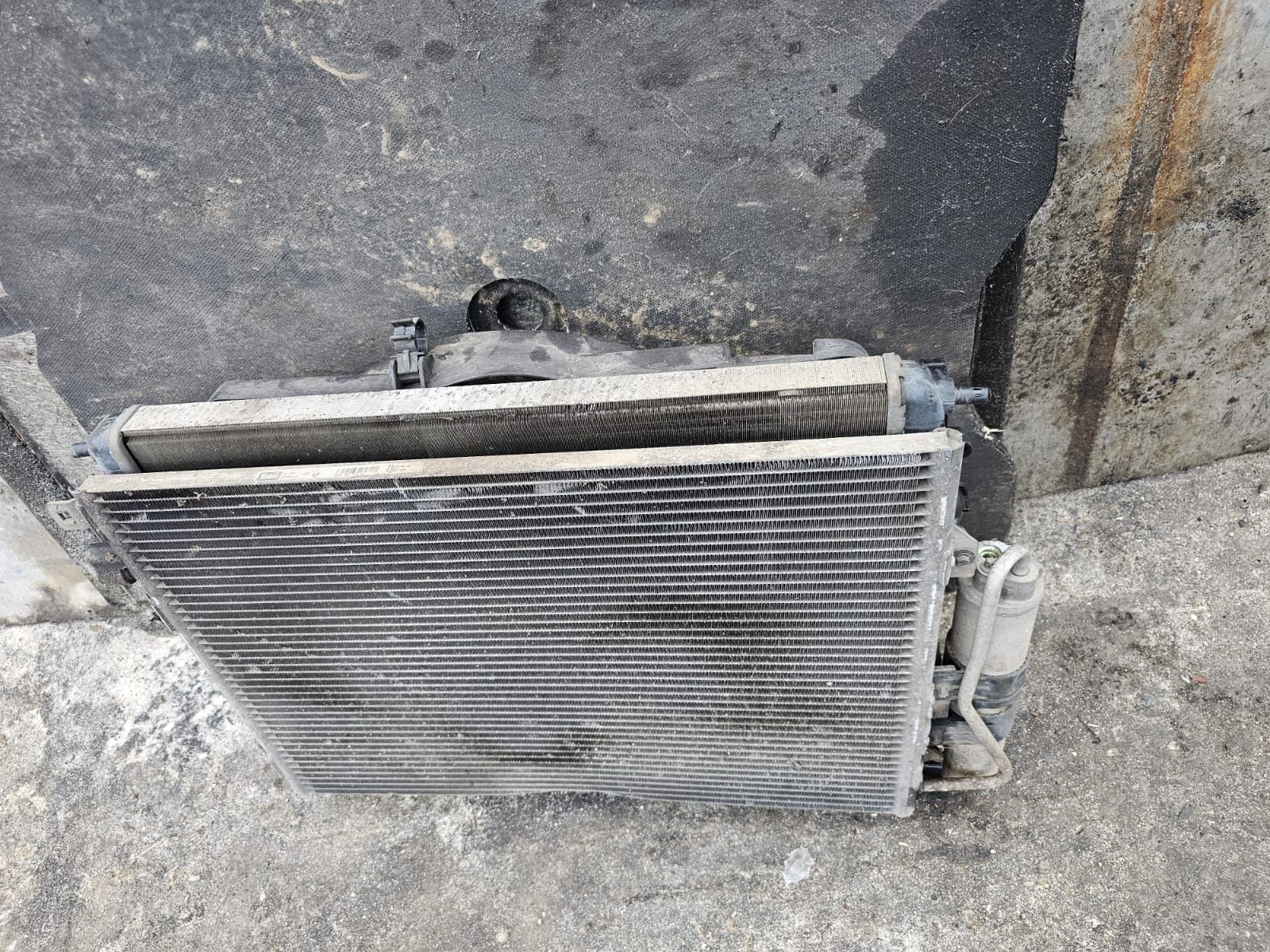 radiator ac racire ventilator dacia logan 1.4  1.6