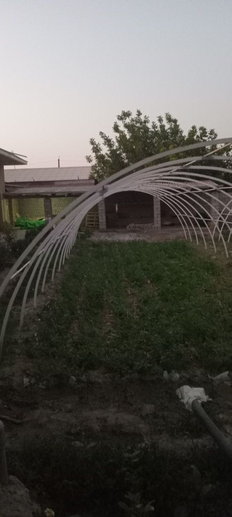 Теплица 4 соток 52 та дуга