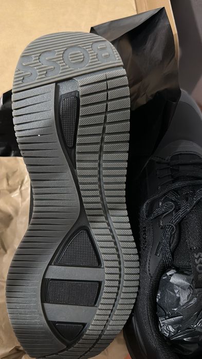 Adidasi Boss Gorotex