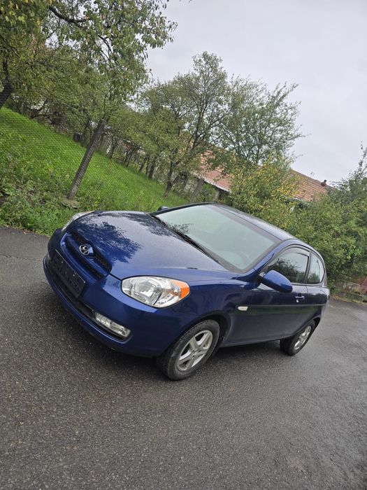 Vând Hyundai Accent an  2006 cu 80000 km reali