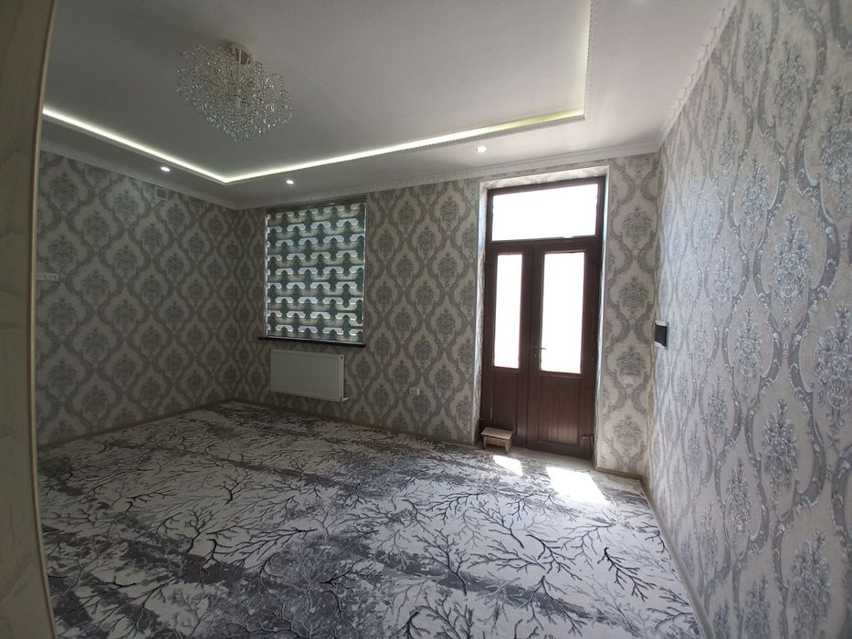 Таун хаус 4 хоналик Аэропортда жойлашган.Агентство