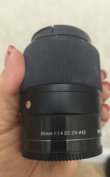 Объектив Sigma 30mm