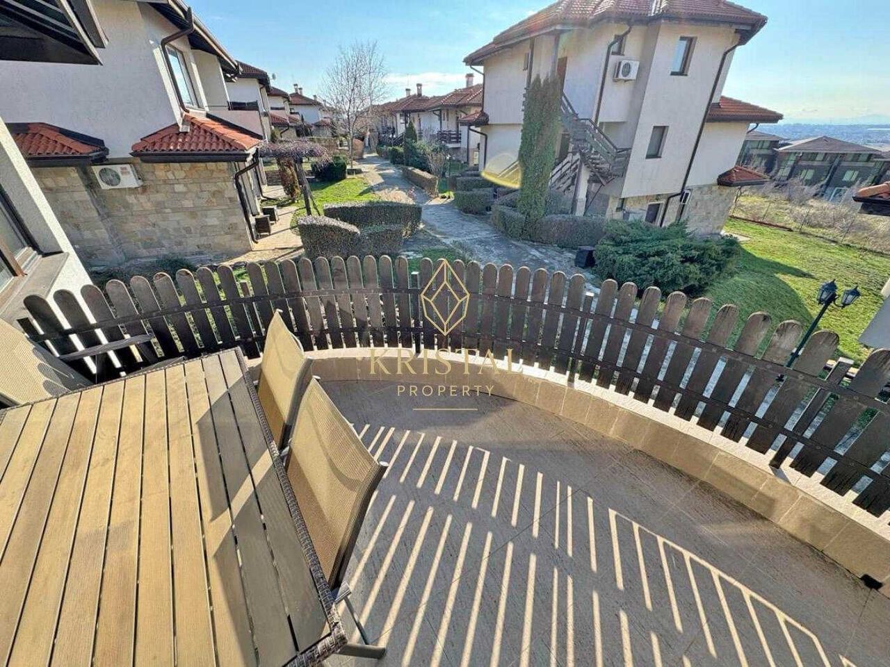 Продава се Тристаен апартамент в с. Кошарица, Област Бургас - 90 кв.м за 1044 €/кв.м - Снимка #18